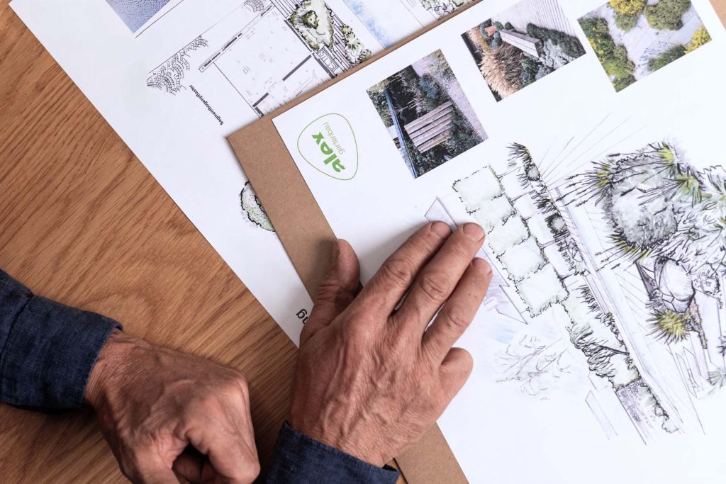 Entwurf eines Gartens auf Papier.